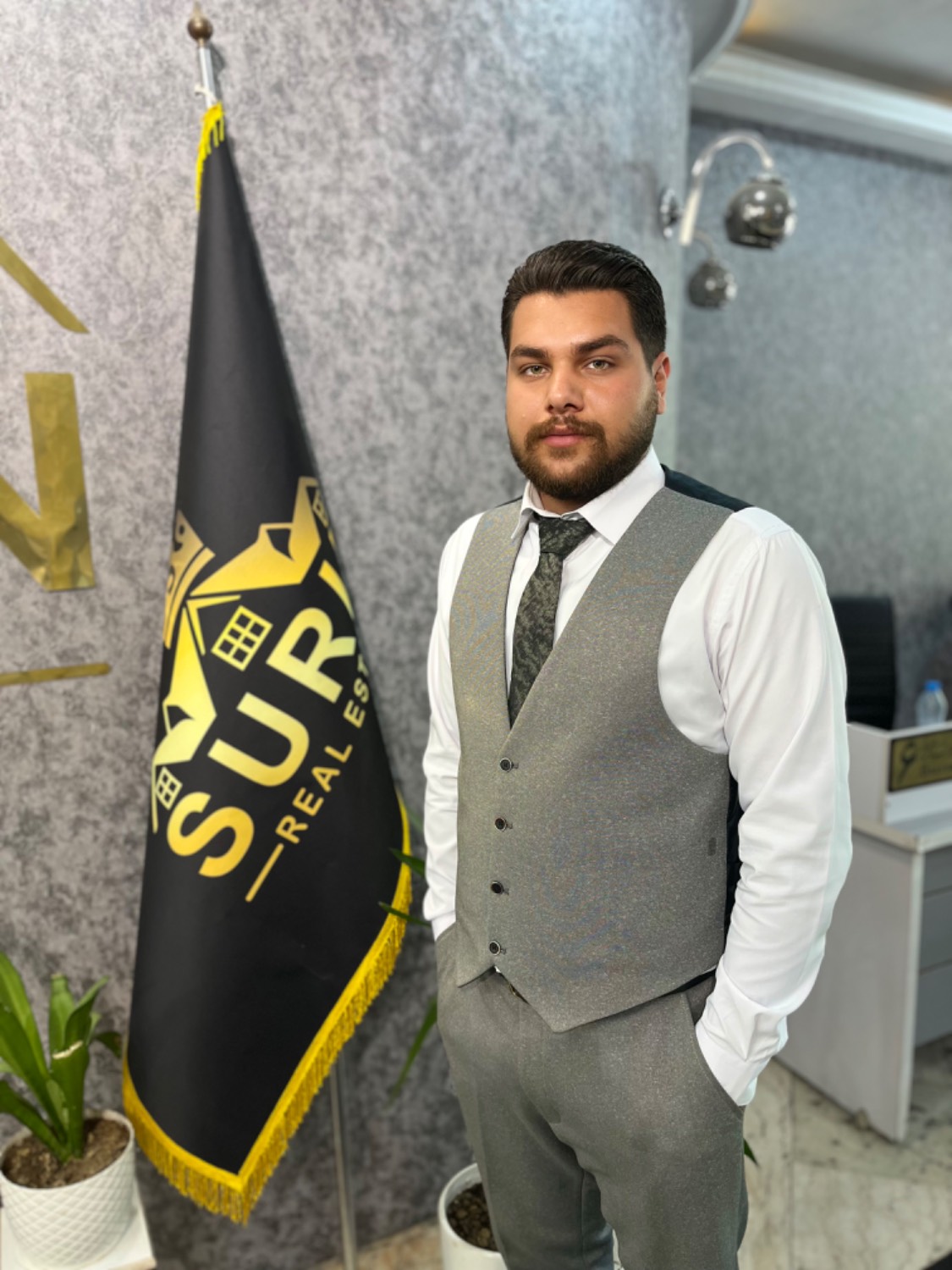 آقای دلفانی
